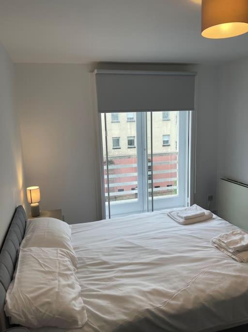 Modern 2 Bedroom City Apartment 格拉斯哥 外观 照片
